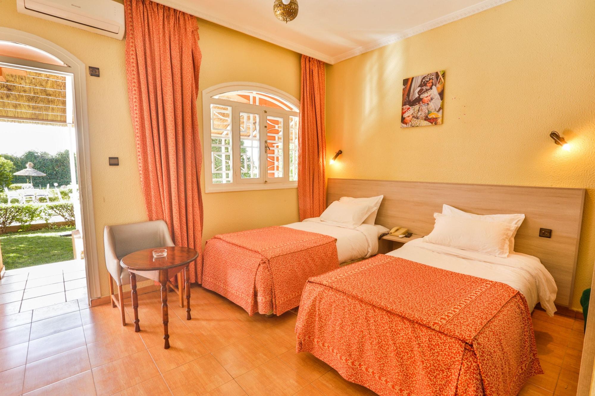 Hotel Al Bassatine Beni Mellal Exterior foto
