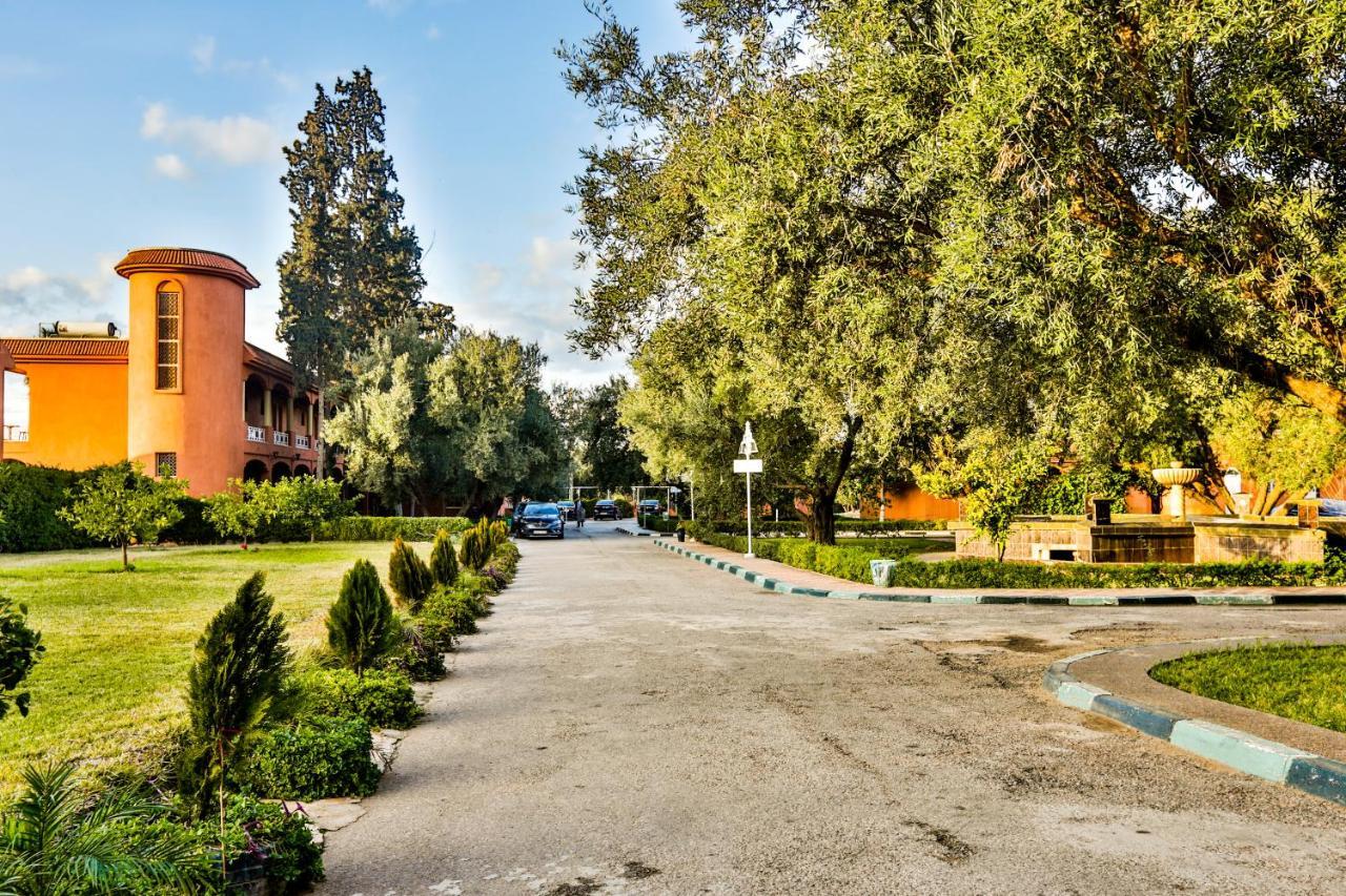 Hotel Al Bassatine Beni Mellal Exterior foto